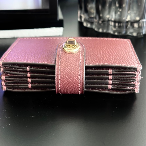 COACH ACCORDION CARD CASE Color: WINE - Picture 3 of 7
